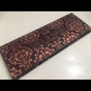 ✨She’s in Parties Melt Cosmetics Eyeshadow Goth✨